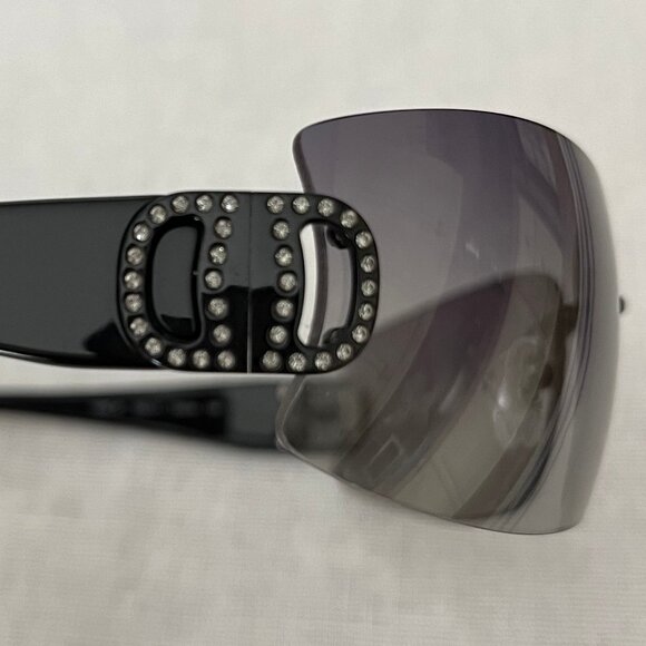 Salvatore Ferragamo Sunglasses - Authentic - Picture 8 of 17